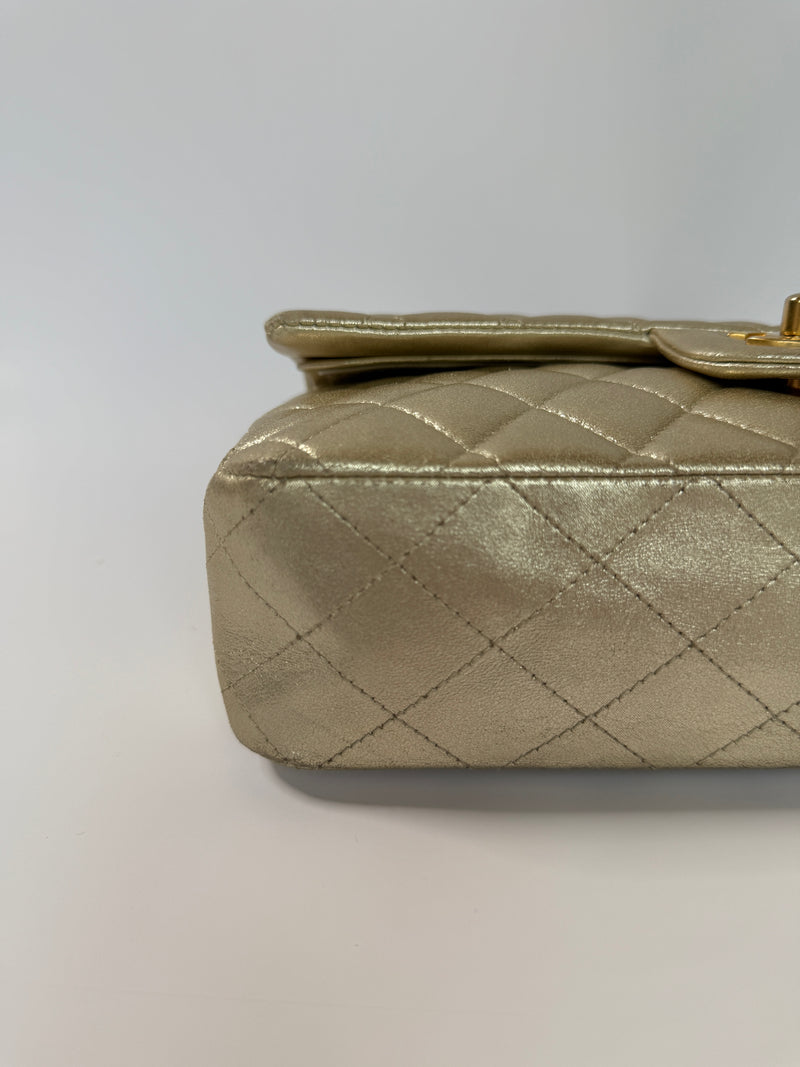 Chanel Metallic Gold Lambskin Quilted Classic Flap GHW