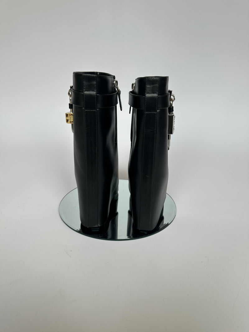 Givenchy Shark Lock Ankle Boots In Leather (Size 38/UK5)