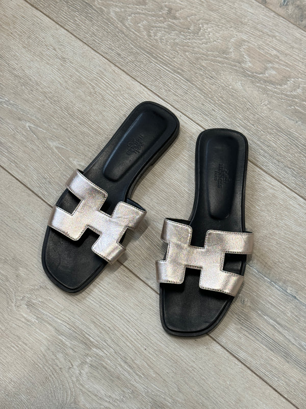 Hermès Oran Sandals  (Size 38/UK5)