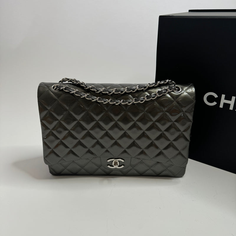 Chanel Classic Maxi Double Flap Bag