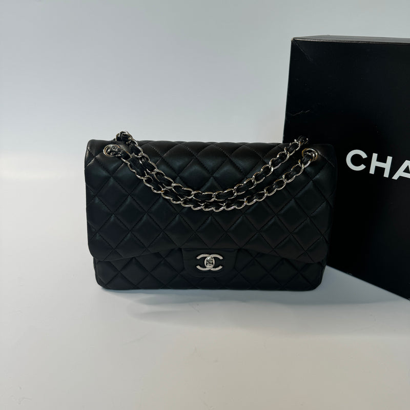 Chanel Black Lambskin Jumbo Classic Double Flap SHW