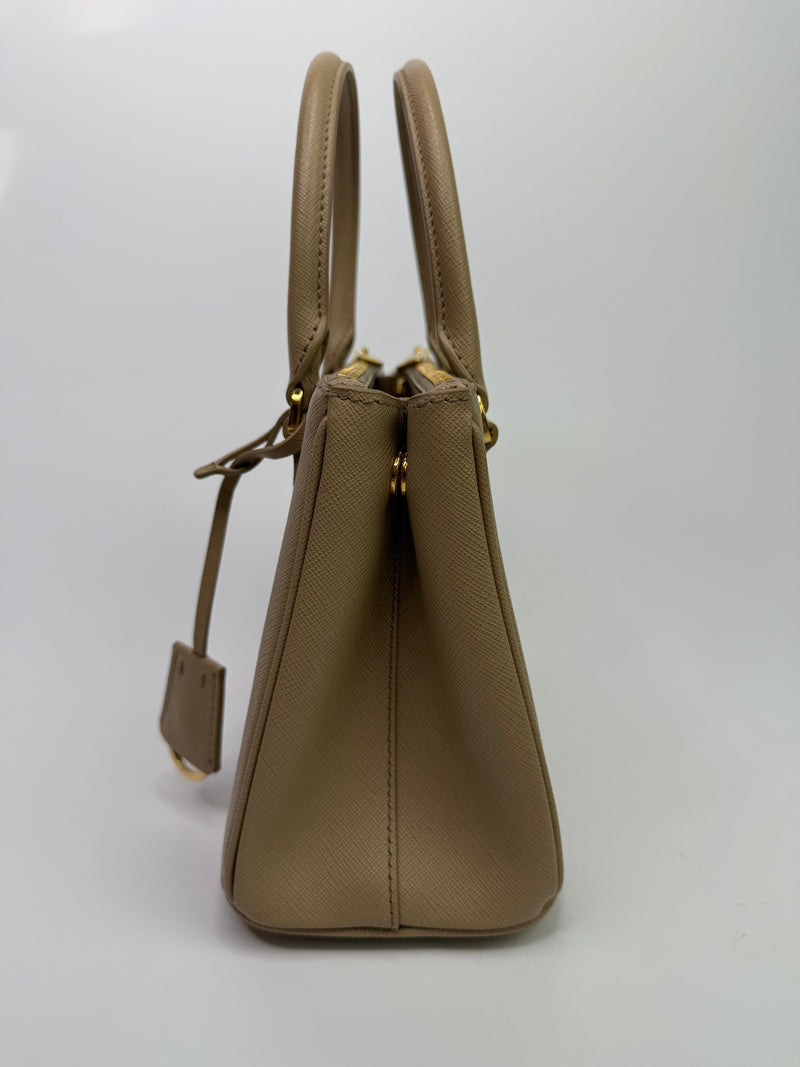 Prada Galleria Tote Small In Beige Saffiano Leather GHW