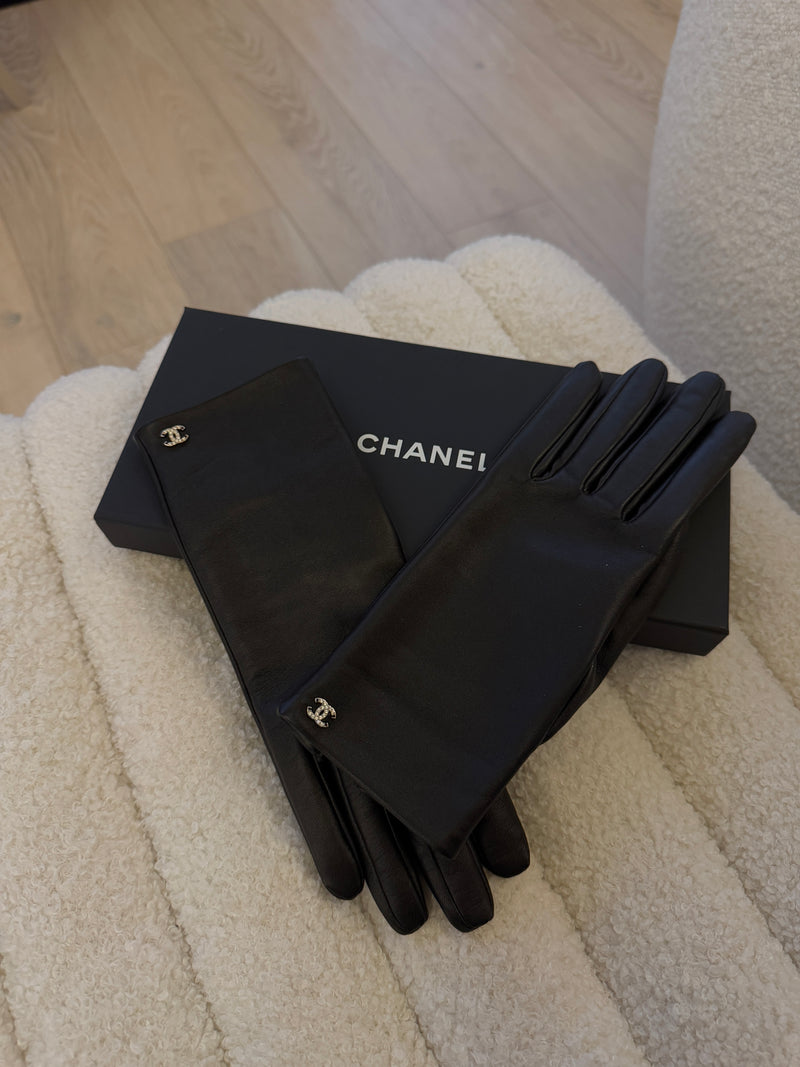 Chanel Black Leather CC Diamanté Gloves