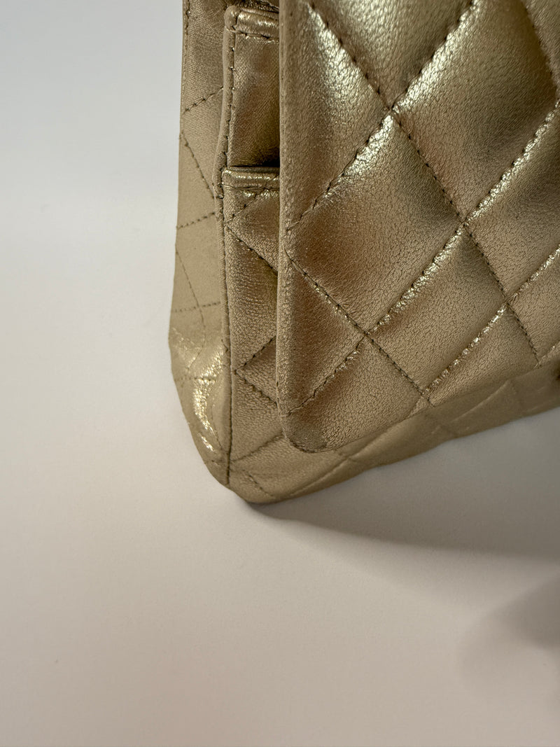 Chanel Metallic Gold Lambskin Quilted Classic Flap GHW