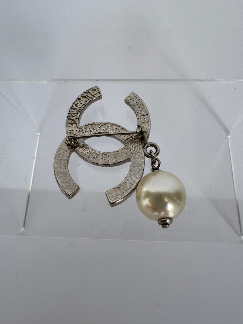 Chanel CC Pearl Drop Brooch