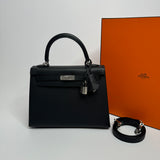 Hermès Kelly 25 In Noir Sellier Epsom With Palladium Hardware