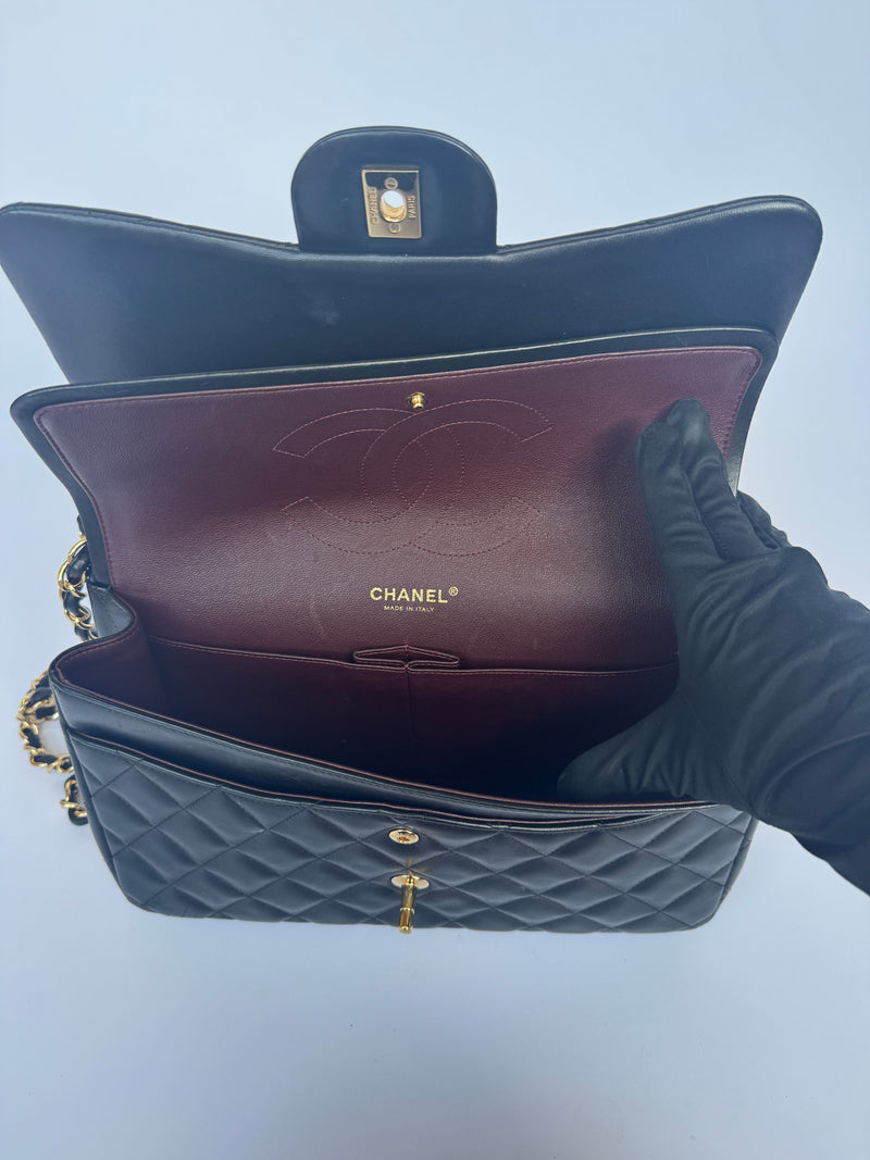 Chanel Black Lambskin Leather Jumbo Classic Double Flap GHW