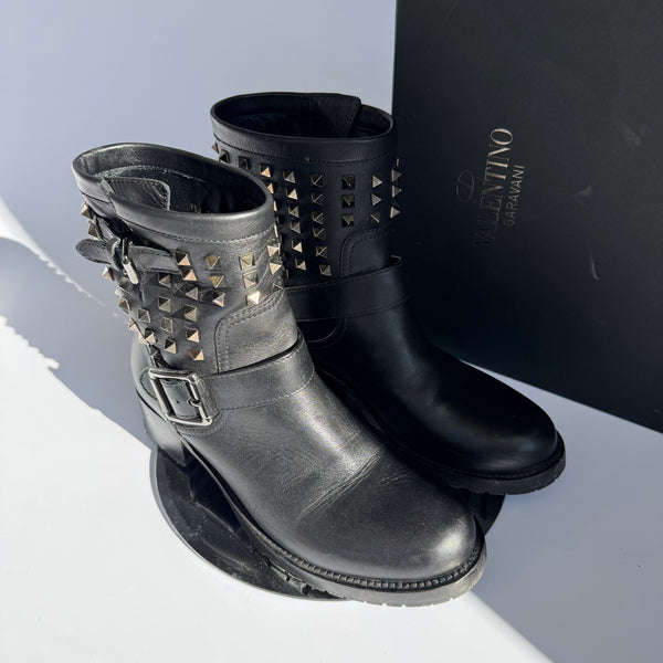 Valentino Rockstud Ankle Boots (Size40/UK7)