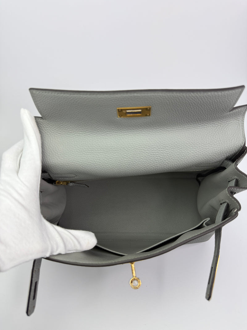 Hermès Kelly 28 In Gris Mouette Togo Leather GHW