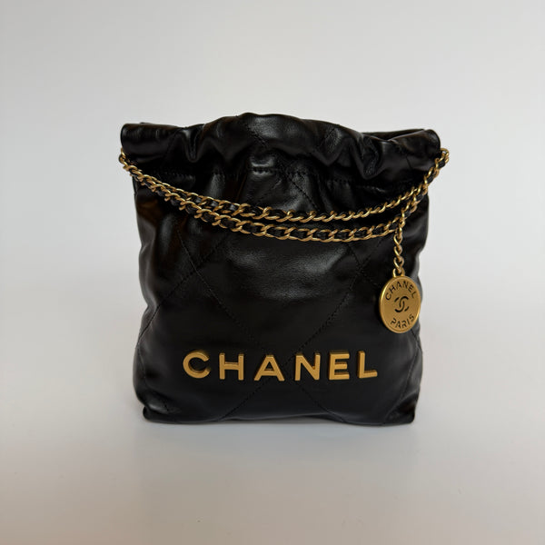 Chanel 22 Mini Bag Black Calfskin GHW