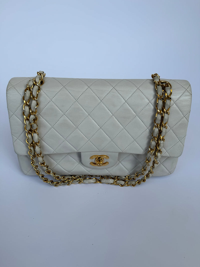 Chanel Medium Vintage Classic Flap In White Lambskin GHW