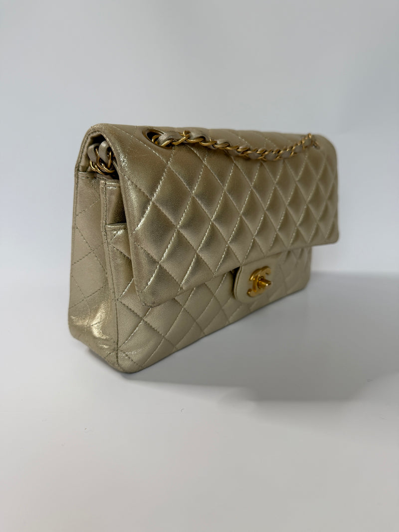 Chanel Metallic Gold Lambskin Quilted Classic Flap GHW