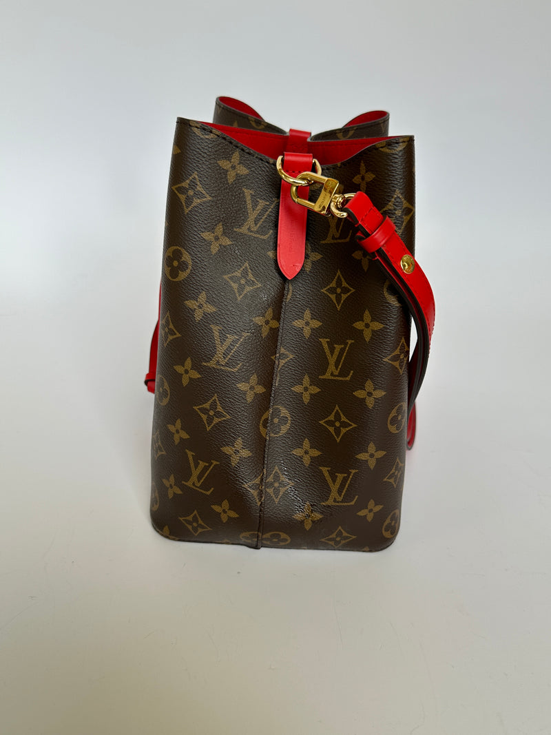 Louis Vuitton NéoNóe Bucket Bag