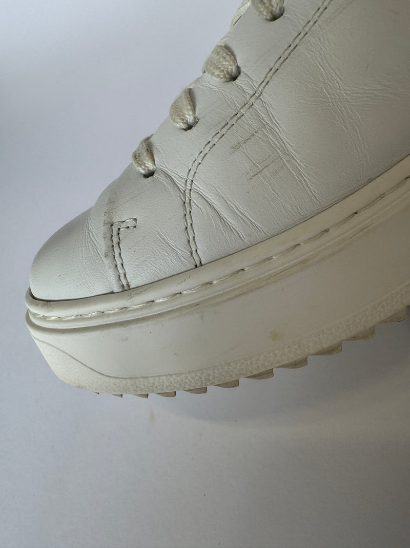 Louis Vuitton Time Out Sneakers (Size 38 /UK 5)