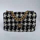 Chanel 19 Large In Houndstooth Tweed